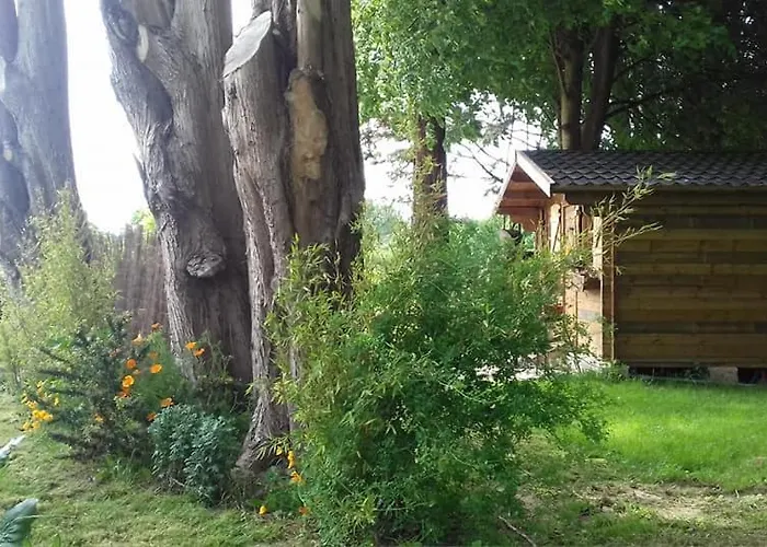 Шале Le Du Clos Giot Сен-Вааст-ла-Уг